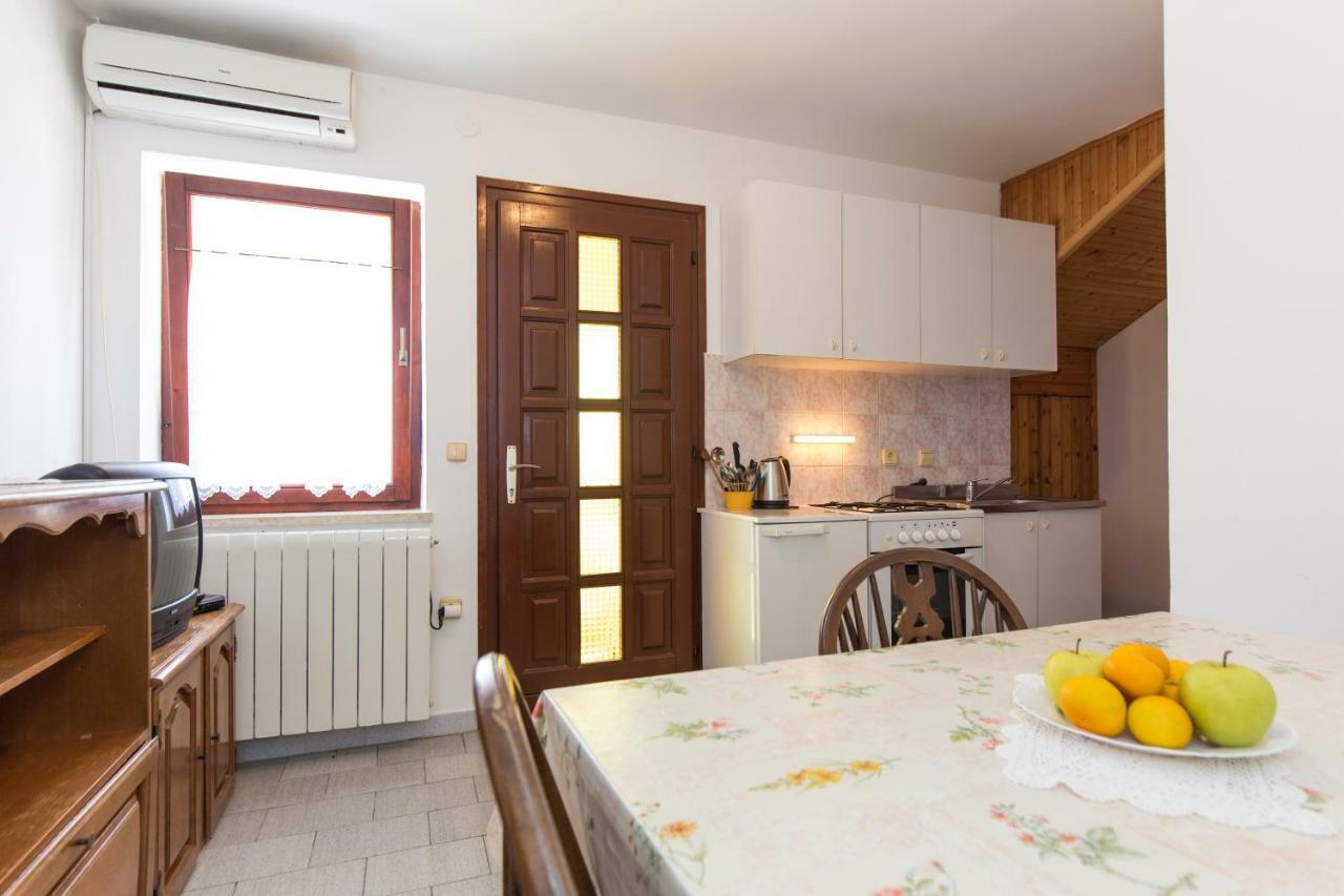 Apartment Pavacic Krk Town Exterior foto